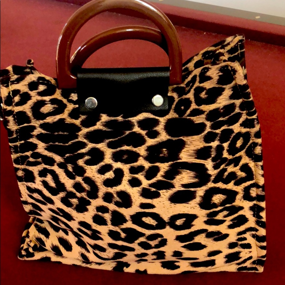 Super fun cheetah  tote purse